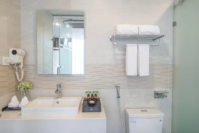 Bridge Lakeside Room For Rent Hanoi – Photos 8
