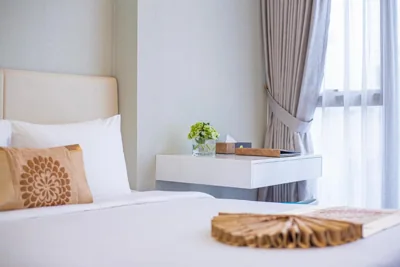 Bridge Lakeside Room For Rent Hanoi – Photos 9