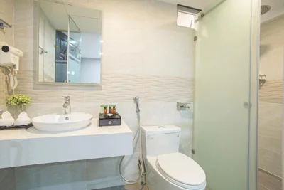 Bridge Lakeside Room For Rent Hanoi – Photos 14
