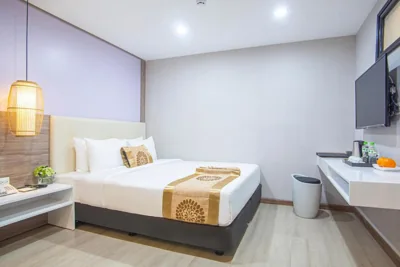 Bridge Lakeside Room For Rent Hanoi – Photos 16